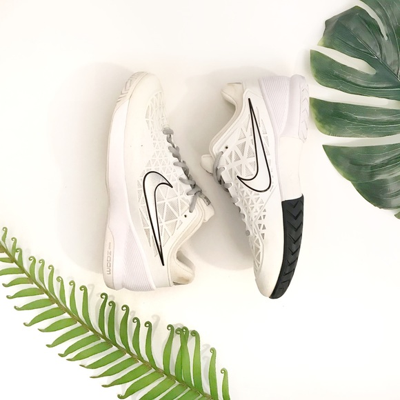 Shoes - Nike Zoom Cage 2 - sneakers/tennis shoes - 7.5